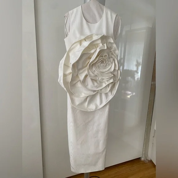 HUISHAN ZHANG Aphrodite Flower Appliqué Sleeveless Column Dress - Picture 2 of 6